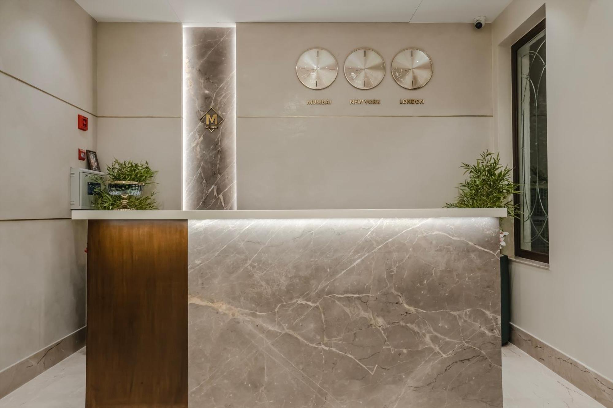 M2 Square By Monday Premium Hotel Nagpur Eksteriør billede